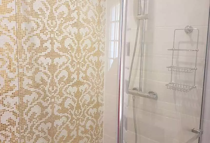 ベッドアンドブレックファースト La Table De Pierre