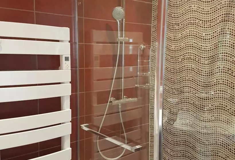 ベッドアンドブレックファースト La Table De Pierre