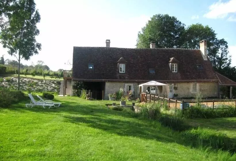 Aamiaismajoitus (B&B) Le Moulin De Champ Bruneau