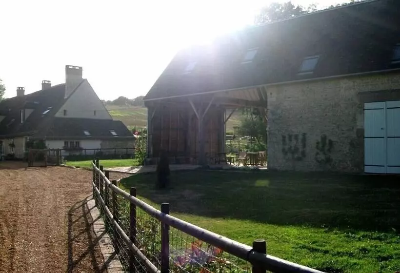 Aamiaismajoitus (B&B) Le Moulin De Champ Bruneau
