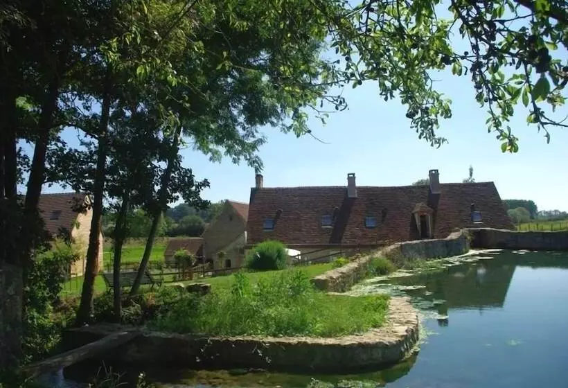 Aamiaismajoitus (B&B) Le Moulin De Champ Bruneau