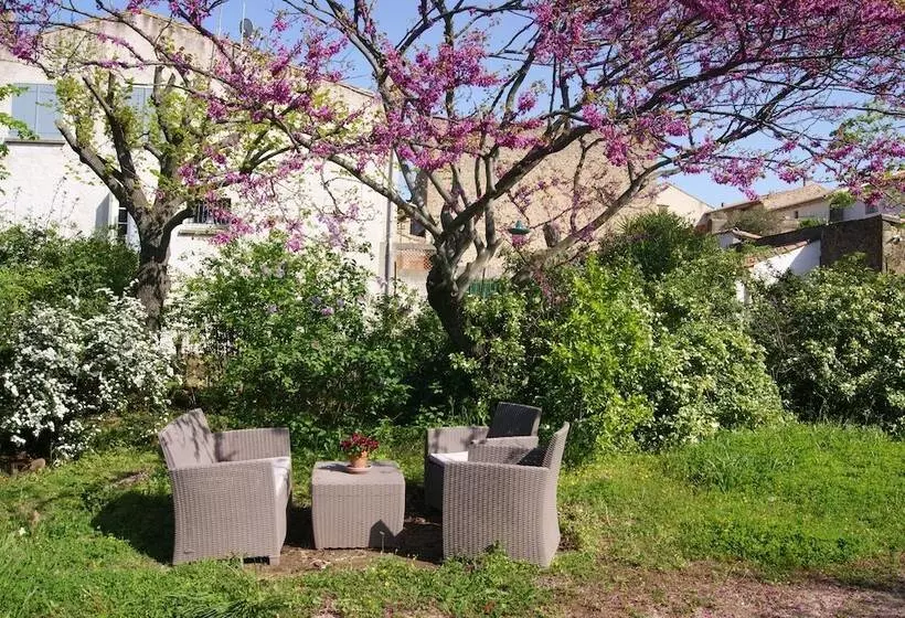 ベッドアンドブレックファースト Le Petit Molière