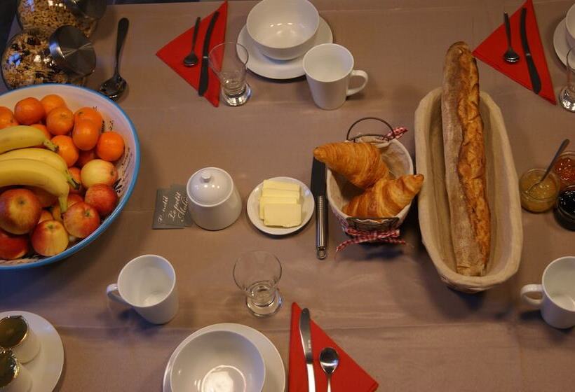 مبيت وإفطار Le Petit Molière