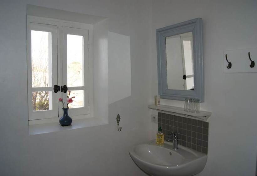 مبيت وإفطار Le Petit Molière