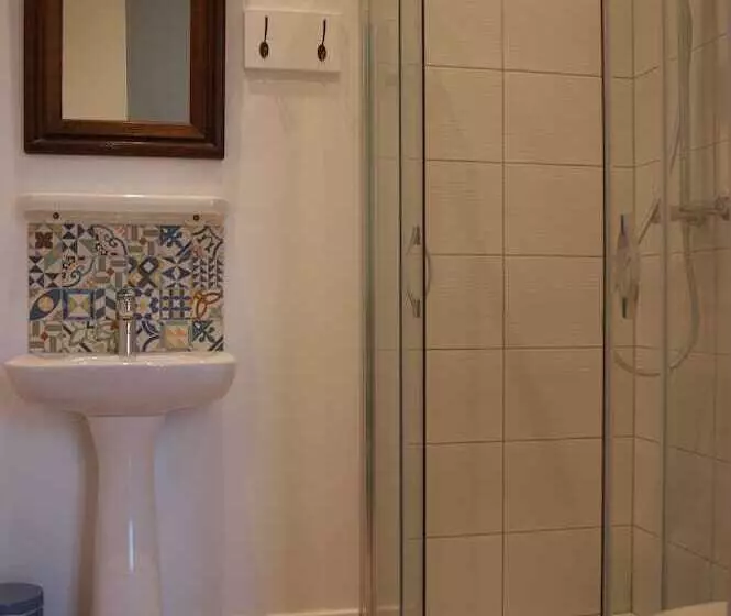 ベッドアンドブレックファースト Le Petit Molière