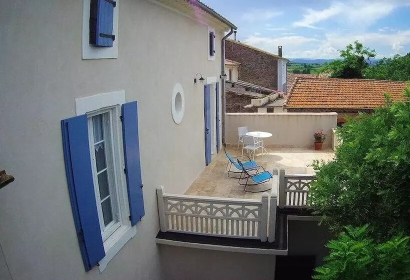 ベッドアンドブレックファースト Le Petit Molière