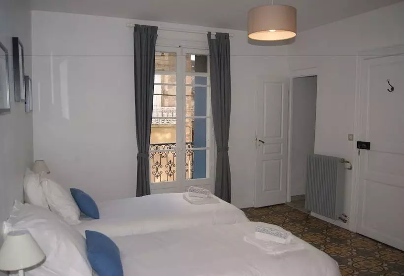 ベッドアンドブレックファースト Le Petit Molière