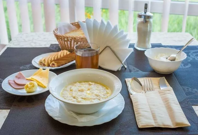 Hotelli Guest Complex Edelweiss