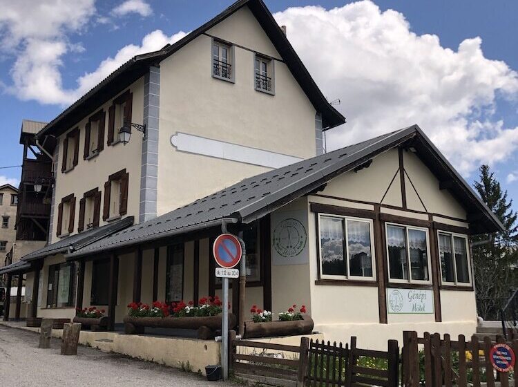 ホテル Hôtel Génépi