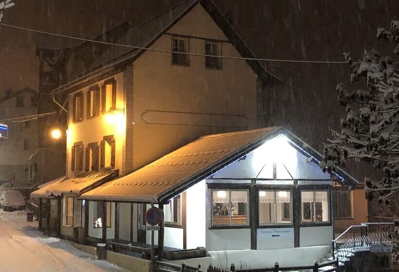 ホテル Hôtel Génépi