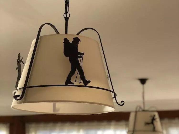 Hotelli Hôtel Génépi