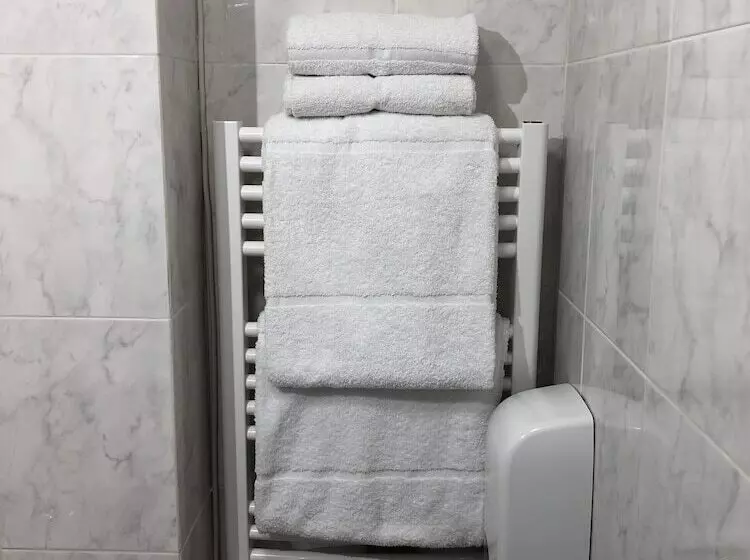 Hotelli Hôtel Génépi