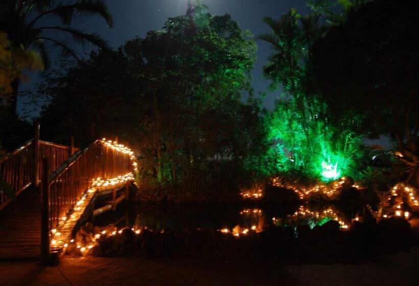 Отель Inkwenkwezi Private Game Reserve