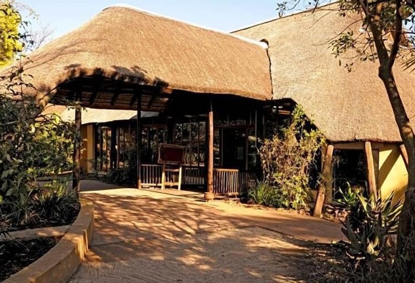 Отель Inkwenkwezi Private Game Reserve