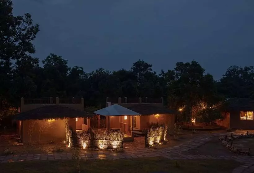 Hotelli Karhandla Farm And Resort