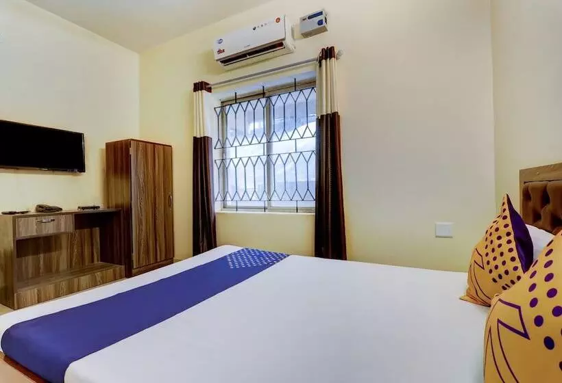 Hotelli Kola Paradise