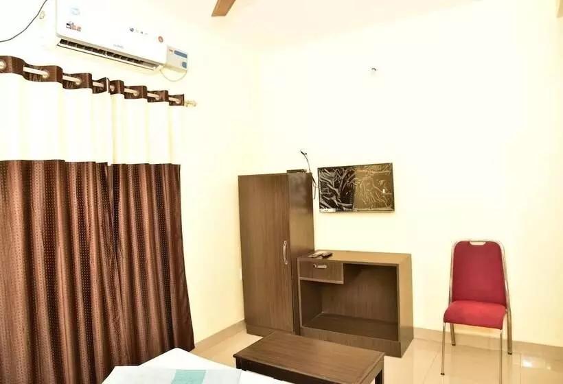 Hotelli Kola Paradise