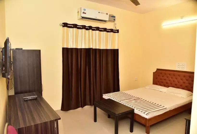 Hotelli Kola Paradise