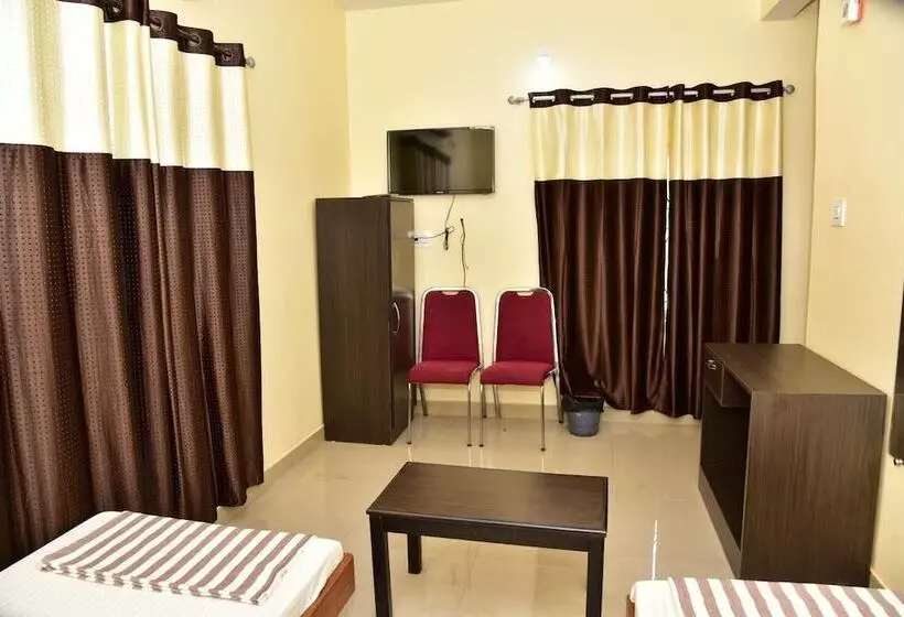 Hotelli Kola Paradise