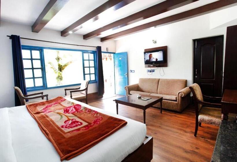 فندق Manu Maharani Regency