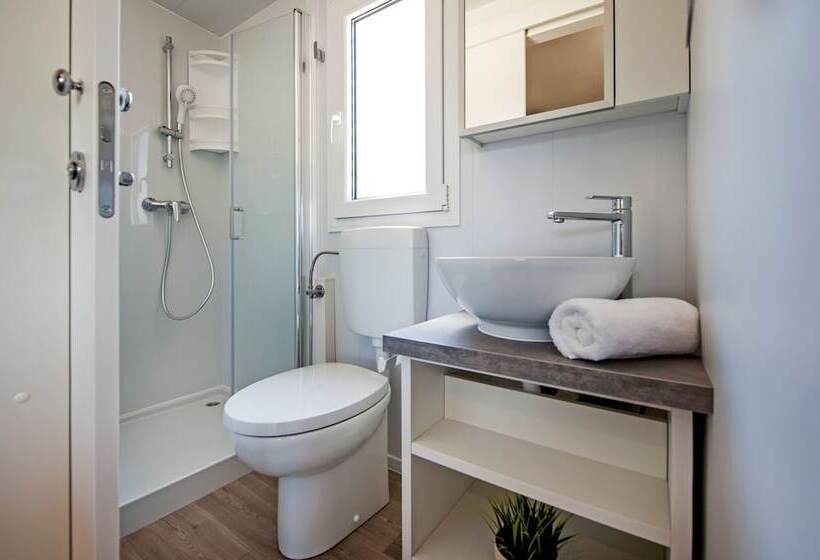 Отель Mediteran Kamp Mobile Homes In Camping Lanterna