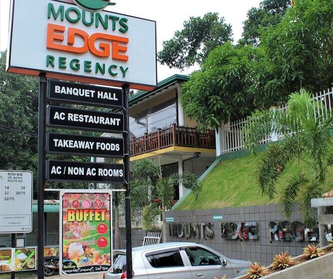 Hotel Mounts Edge Regency