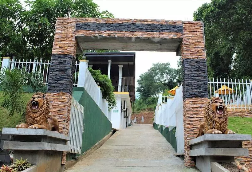 Hotel Mounts Edge Regency