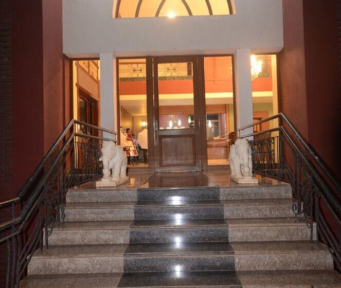 Hotel Neelams Countryside