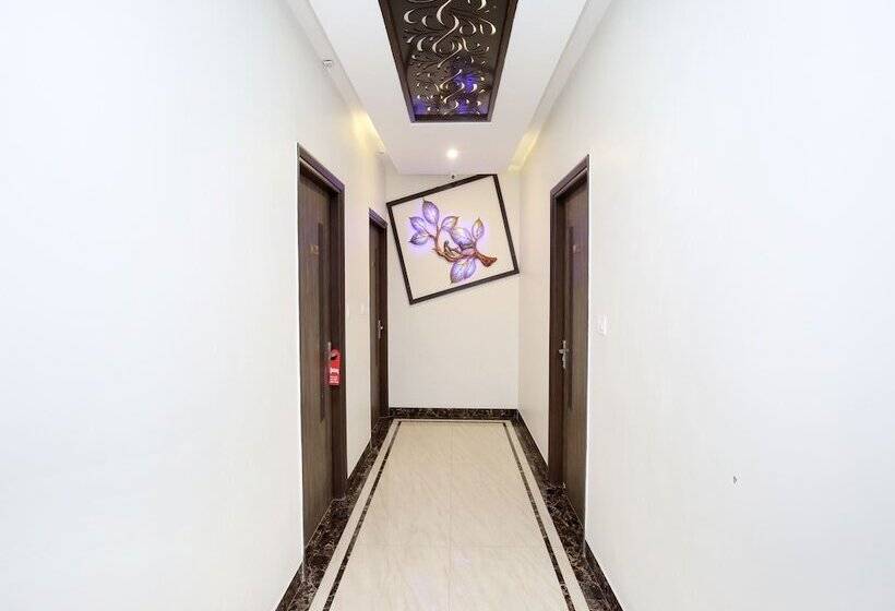 Hotel Oyo 14981  Royal Mjs