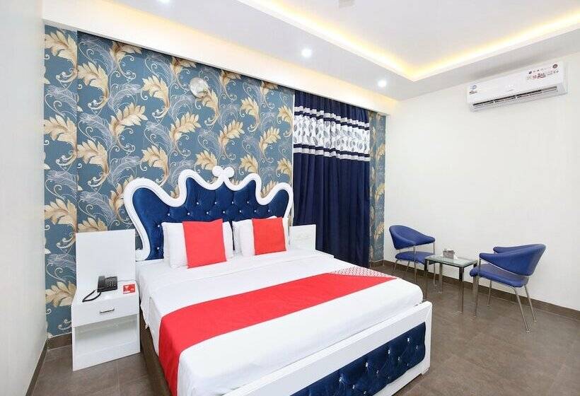 Hotel Oyo 14981  Royal Mjs