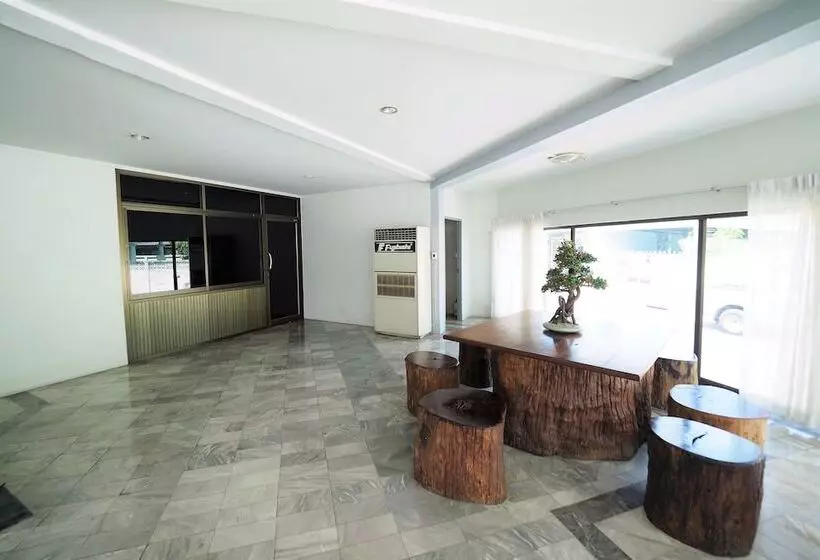 Pachara Hotel And Restaurant