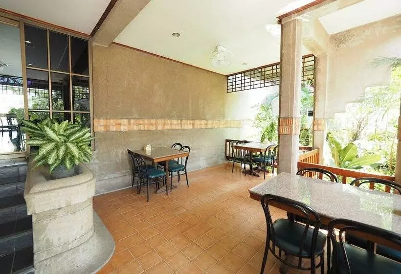 Pachara Hotel And Restaurant