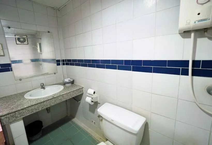 Pachara Hotel And Restaurant