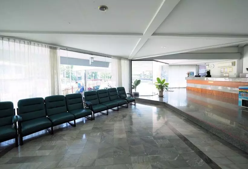 Pachara Hotel And Restaurant