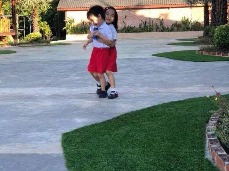 Hotelli Pobruk Resort