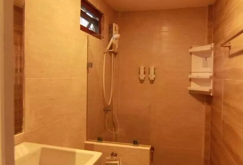 Hotelli Pobruk Resort