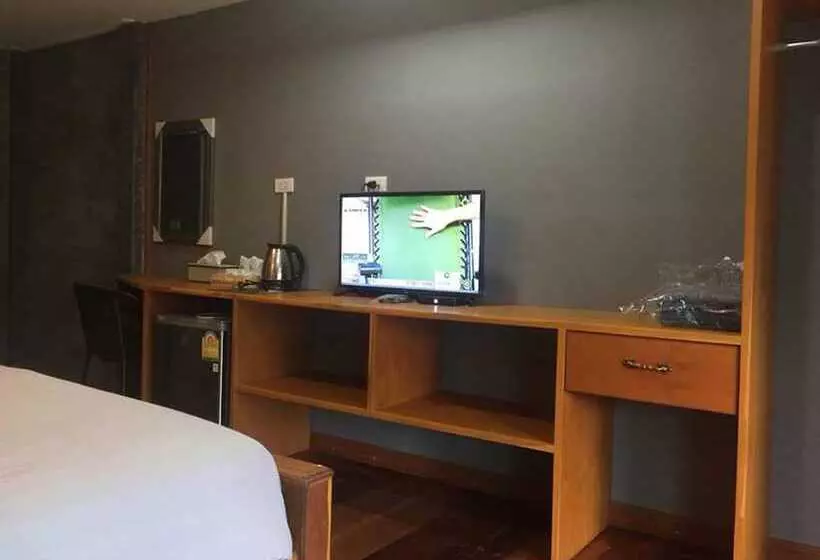 Hotelli Pobruk Resort