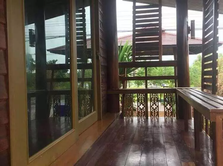 Hotelli Pobruk Resort