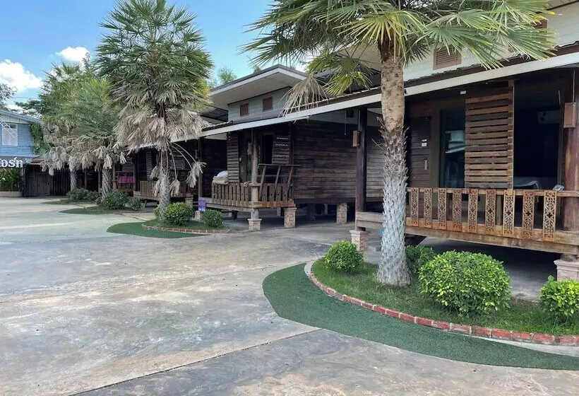 Hotelli Pobruk Resort