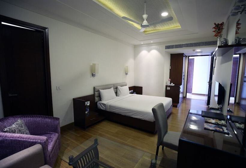 בית מלון כפרי Royal Inn