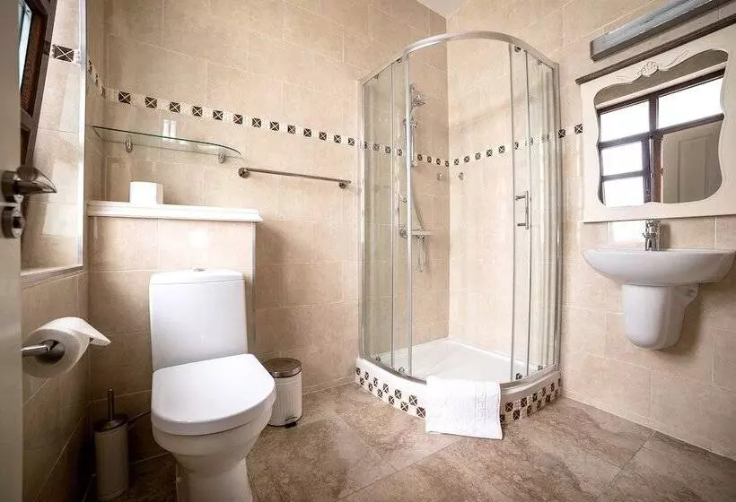 Hotelli The Frontier