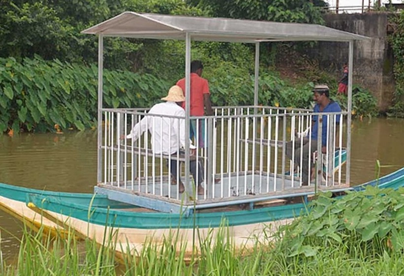 فندق White Peacocks And Birds Resort