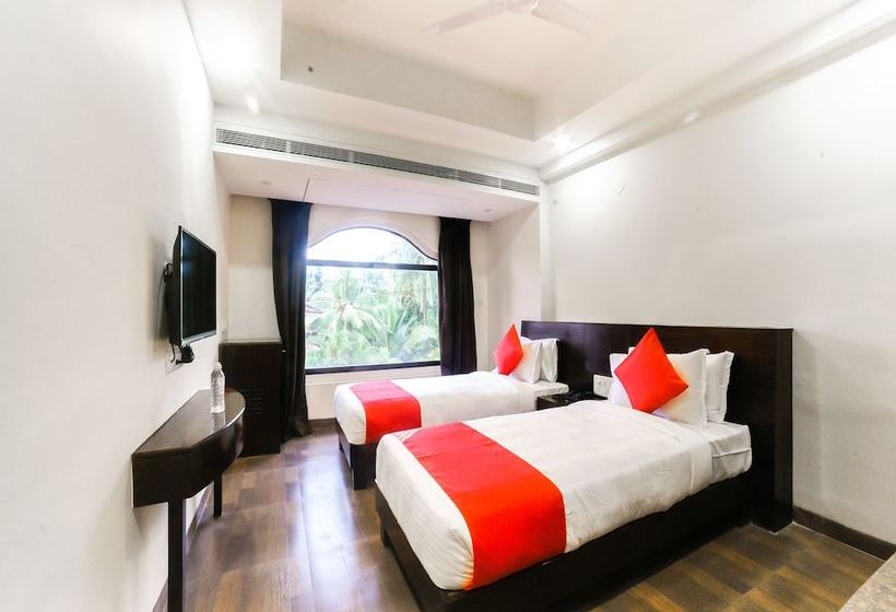 Oyo 16096 Flagship Purushottam Hotel Mapusa