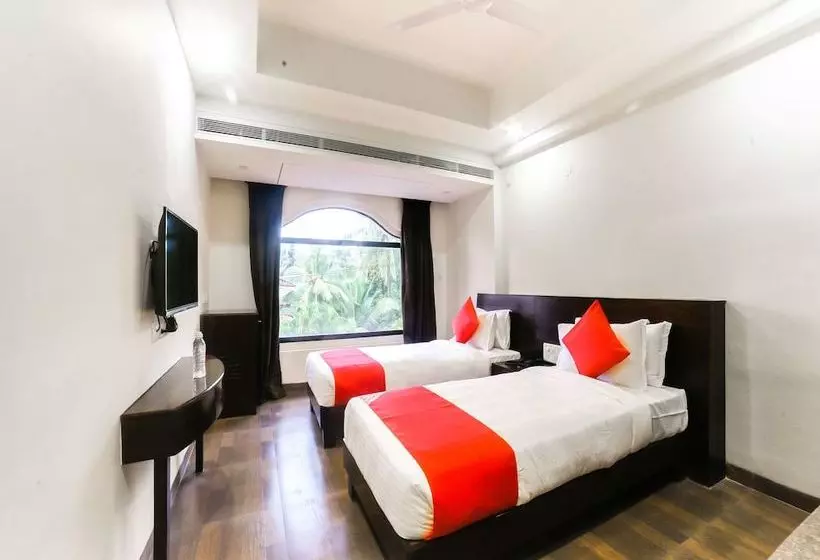 Oyo 16096 Flagship Purushottam Hotel Mapusa