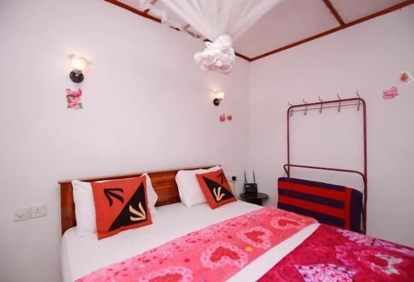 Pensionat Ella Forest Eco View