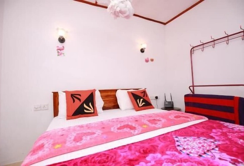 Pensionat Ella Forest Eco View