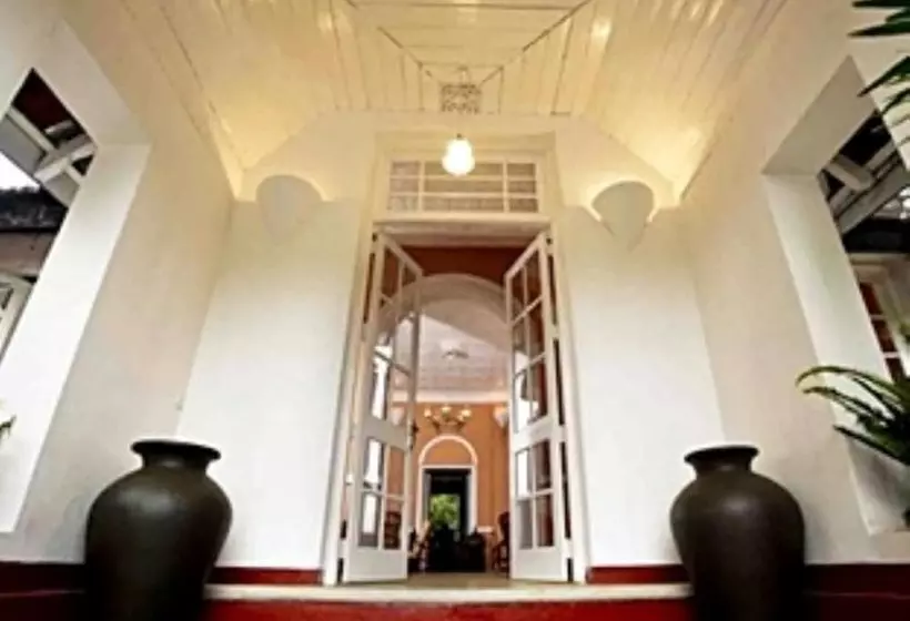 Majatalo Heritage Pusellawa Bungalow