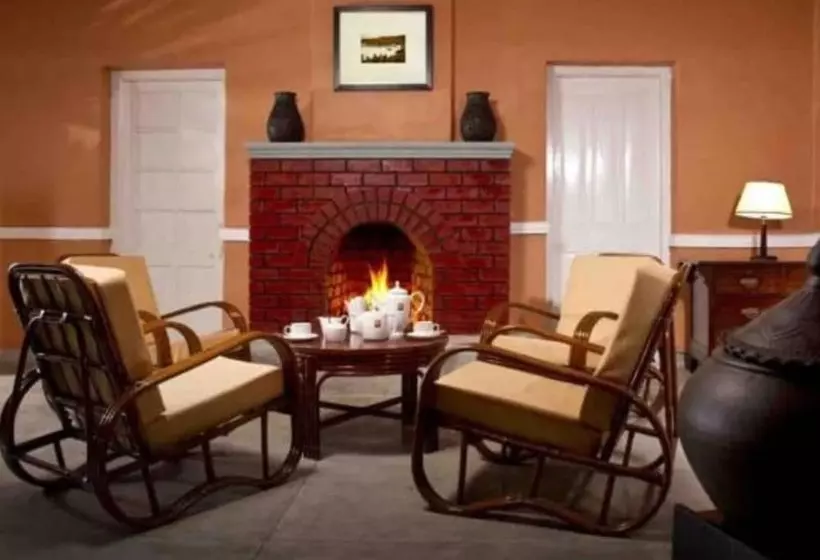 Majatalo Heritage Pusellawa Bungalow