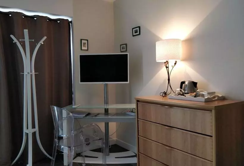 Majatalo L'abri Cotier