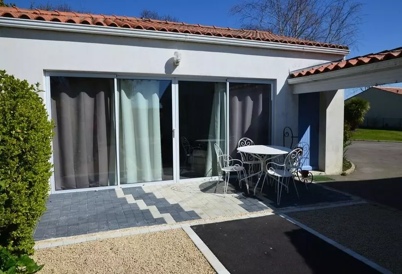 Majatalo L'abri Cotier